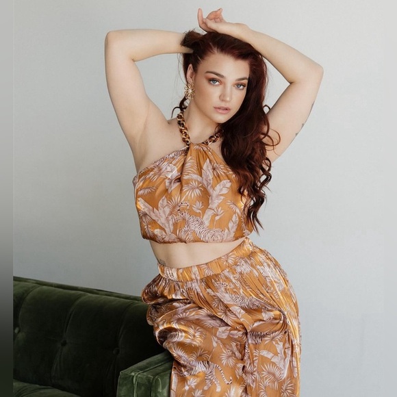 Bailey 44 Dresses & Skirts - Bailey/44 Halter atop & Skirt Set